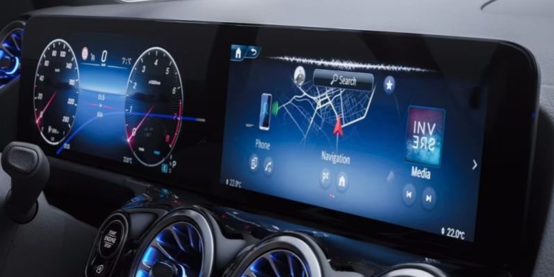 Assistente vocale MBUX