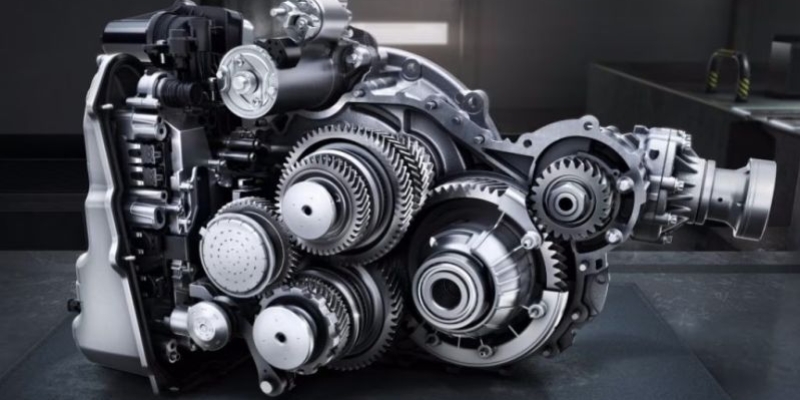 Cambio a 8 marce SPEEDSHIFT DCT AMG