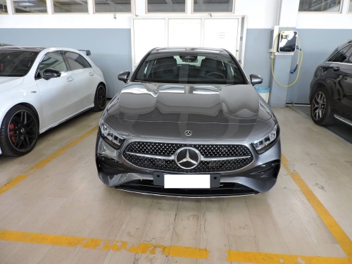 Mercedes-Benz Classe A 180 AMG Line Premium