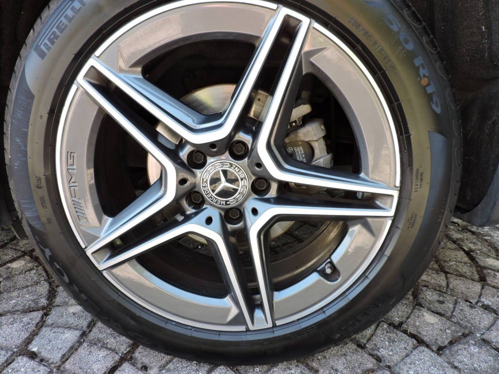 Mercedes-Benz GLB 200 d AMG Line ADVANCED Plus