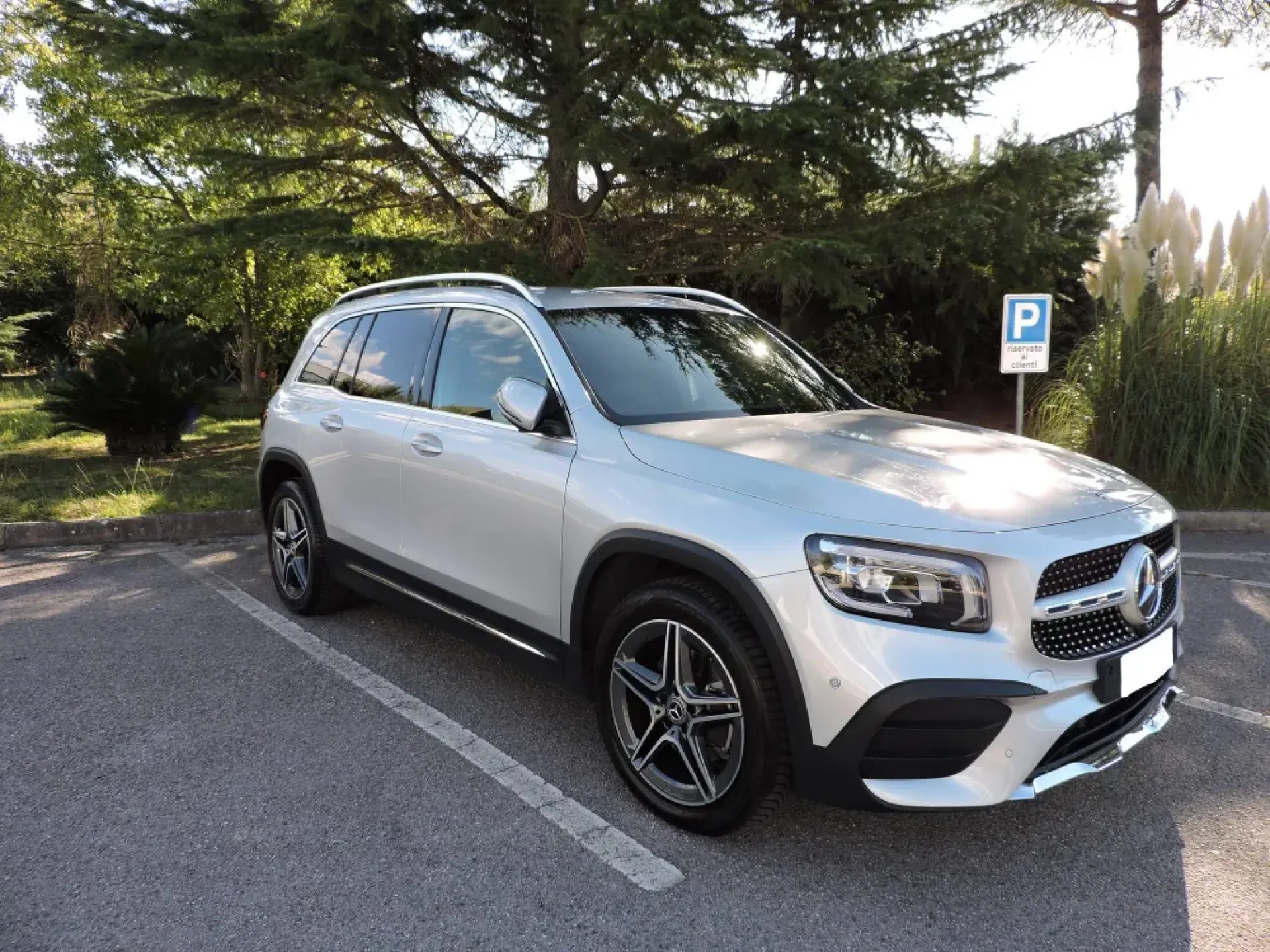 Mercedes-Benz GLB 200 d 4MATIC AMG Line Premium