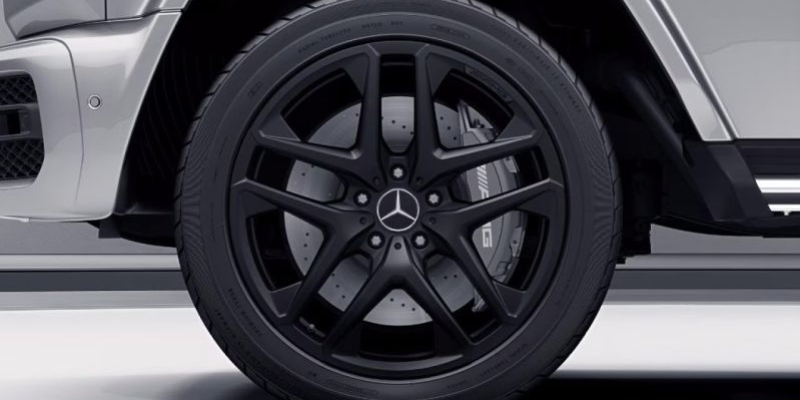 Cerchi in lega leggera AMG