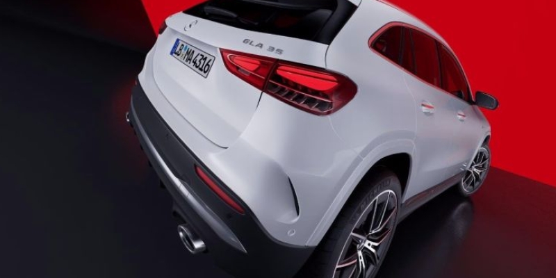 Nuovo design delle luci posteriori a LED