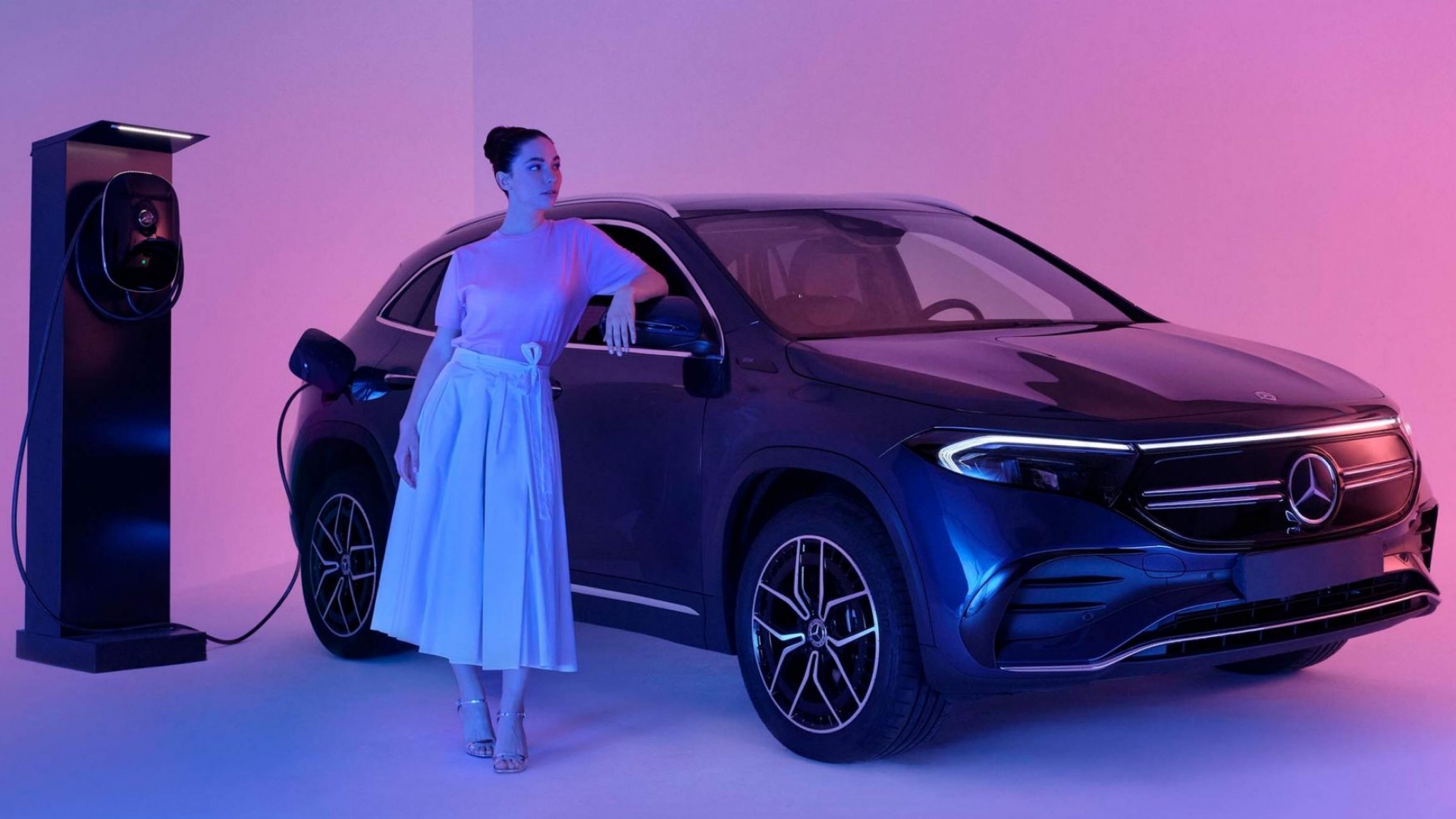 Mercedes EQA e Matilda de Angelis ti accompagnano in viaggio verso il futuro